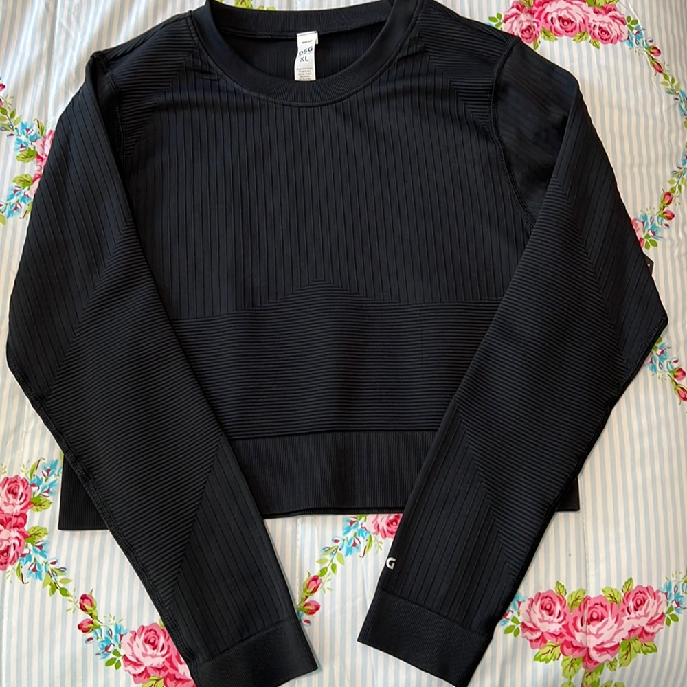 NWT DSG Spandex Workout Top